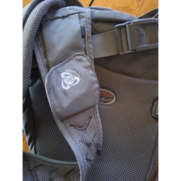 Osprey Veer Vertical Shoulder Bag Backpack Sling Messenger Crossbody Hiking EDC - Picture 4 of 4